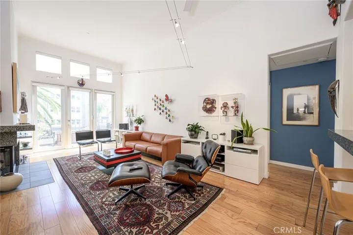 2233 Martin 318, Irvine, California 92612