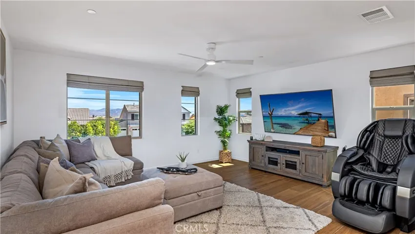 Loft/Multi-purpose Room