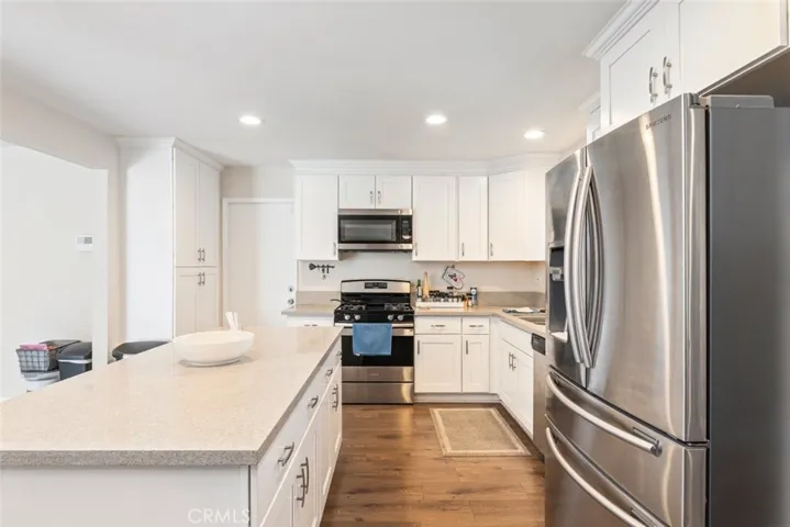 964 W Rancho Road, Corona, California 92882