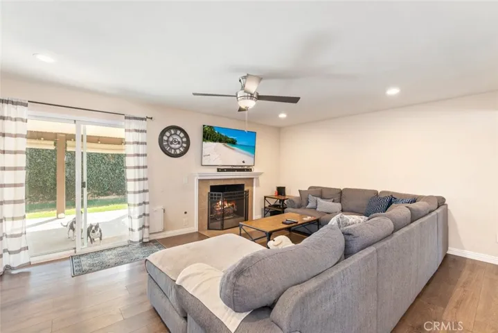 964 W Rancho Road, Corona, California 92882