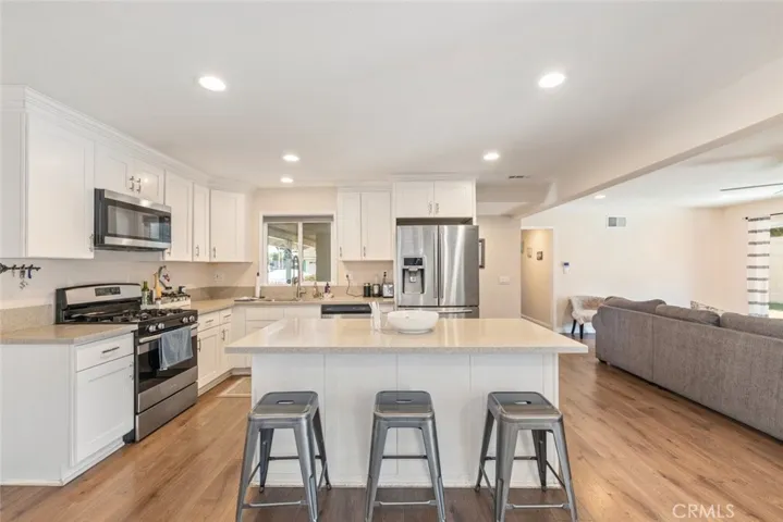 964 W Rancho Road, Corona, California 92882