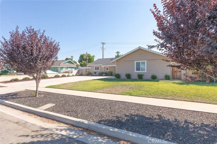 964 W Rancho Road, Corona, California 92882