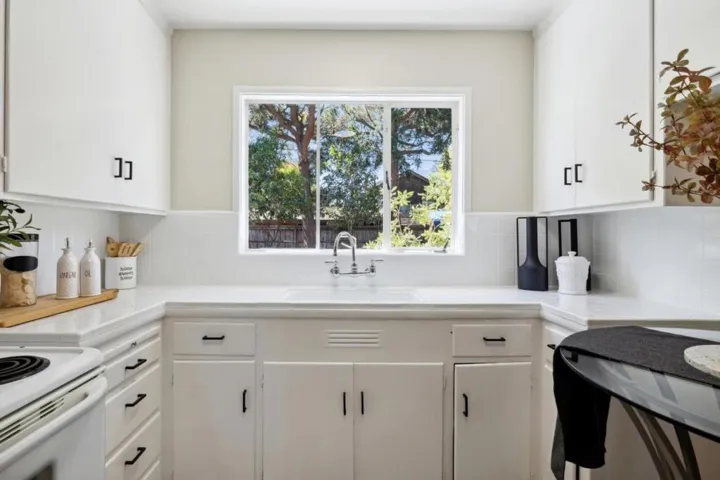 4052 Campana Drive, Palo Alto, California 94306