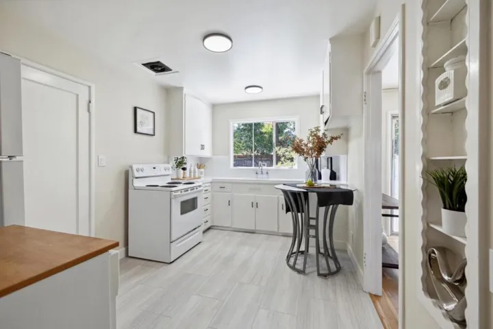 4052 Campana Drive, Palo Alto, California 94306