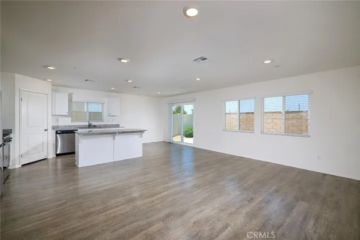 1231 Memorial Avenue, Hemet, California 92543
