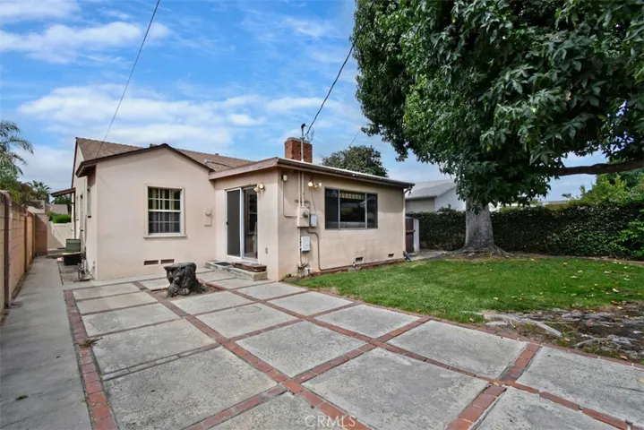 6832 Cantaloupe Avenue, Van Nuys, California 91405