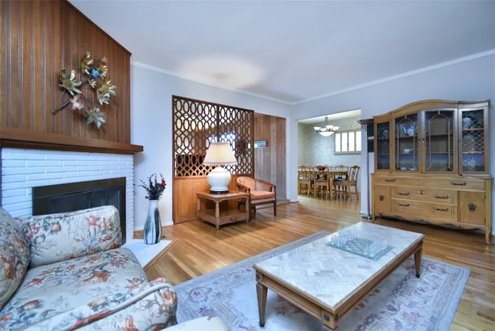 6832 Cantaloupe Avenue, Van Nuys, California 91405