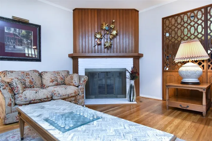 6832 Cantaloupe Avenue, Van Nuys, California 91405