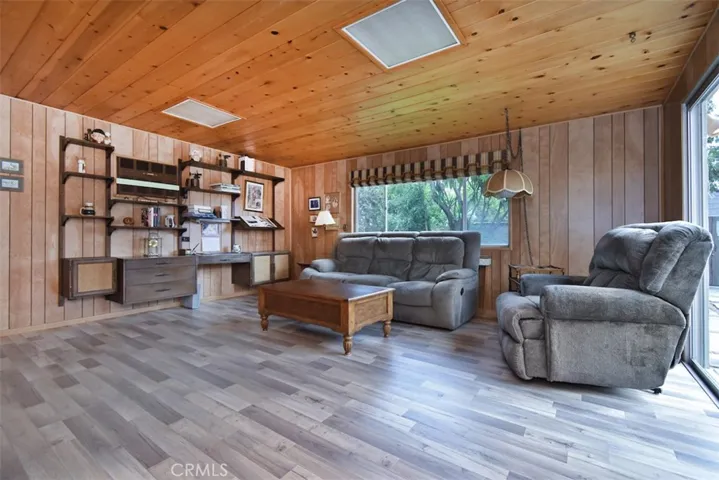 6832 Cantaloupe Avenue, Van Nuys, California 91405