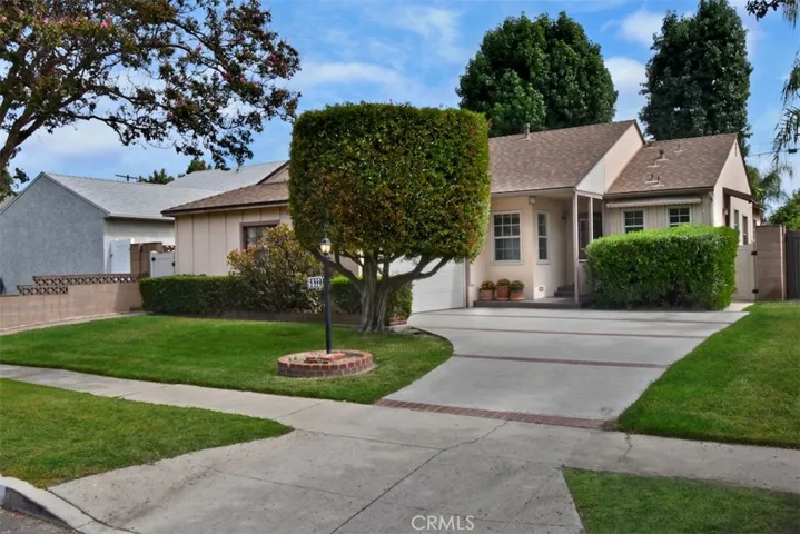 6832 Cantaloupe Avenue, Van Nuys, California 91405