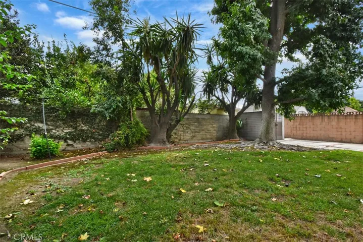 6832 Cantaloupe Avenue, Van Nuys, California 91405