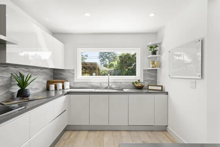 110 El Caminito Avenue, Campbell, California 95008