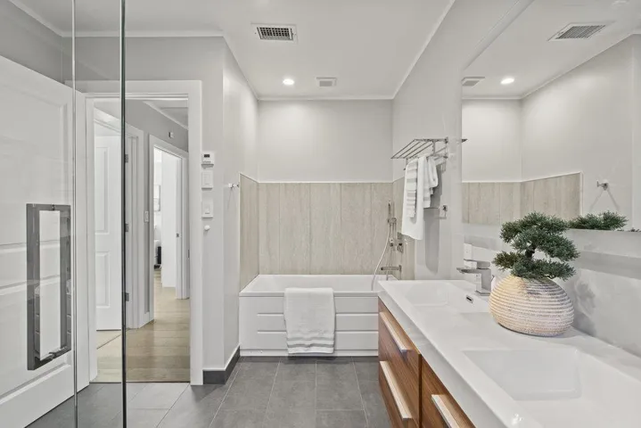 110 El Caminito Avenue, Campbell, California 95008