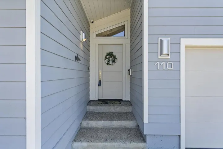 110 El Caminito Avenue, Campbell, California 95008