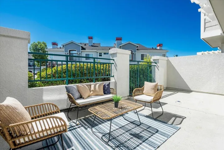 534 Shoal Circle, None, California 94065