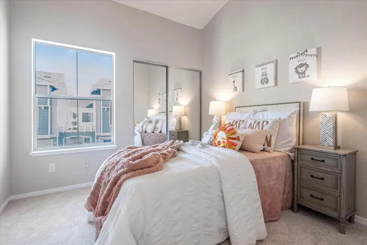 534 Shoal Circle, None, California 94065