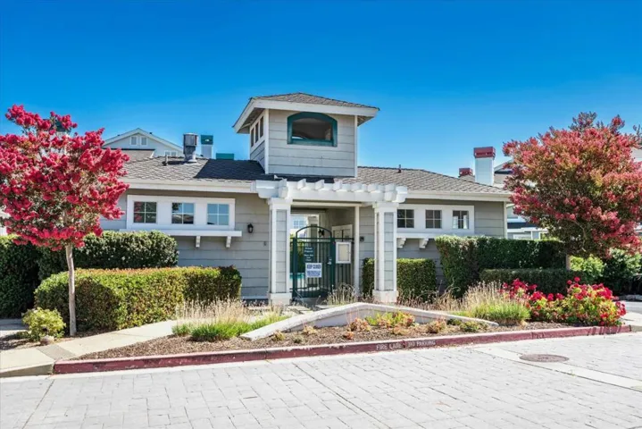 534 Shoal Circle, None, California 94065