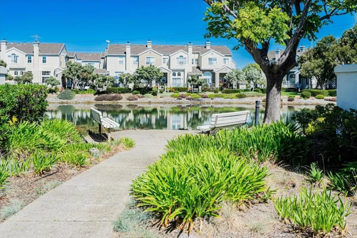 534 Shoal Circle, None, California 94065