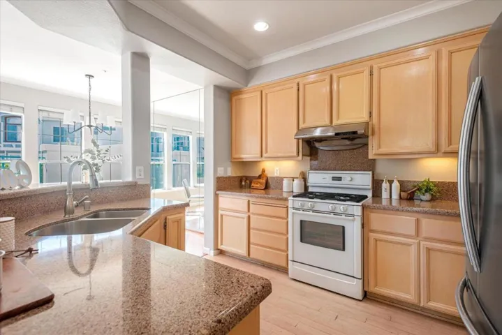 534 Shoal Circle, None, California 94065