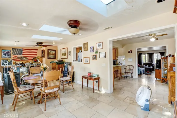 338 E 5th Street, San Jacinto, California 92583