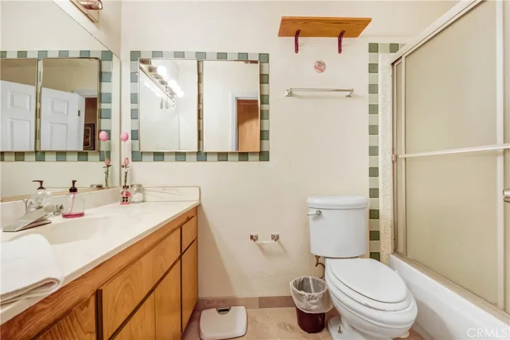 338 E 5th Street, San Jacinto, California 92583