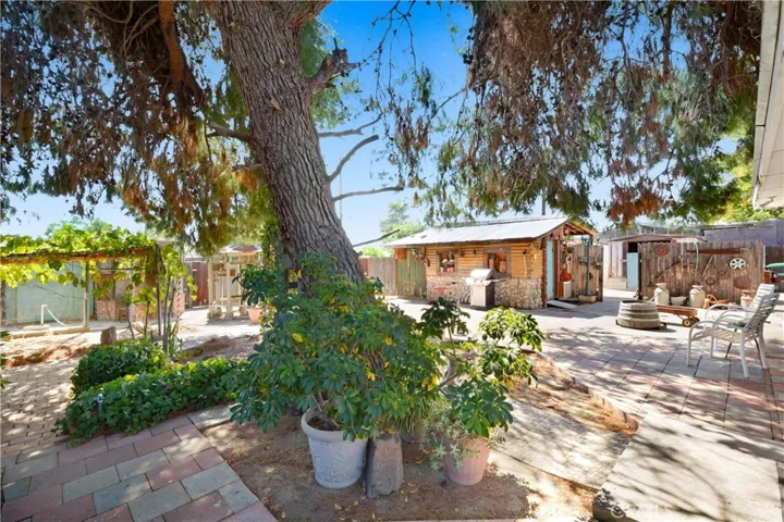 338 E 5th Street, San Jacinto, California 92583