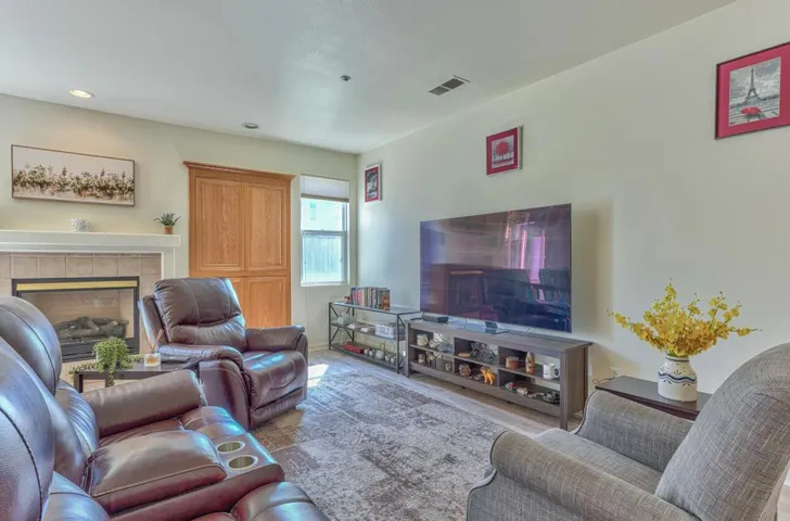 1764 Windsor Street, Salinas, California 93906