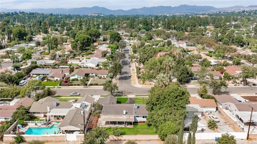 10928 Baird Avenue, Porter Ranch, California 91326