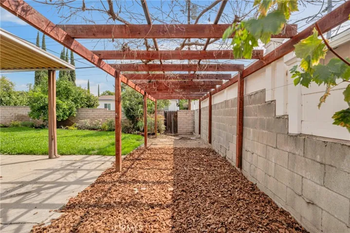 10928 Baird Avenue, Porter Ranch, California 91326
