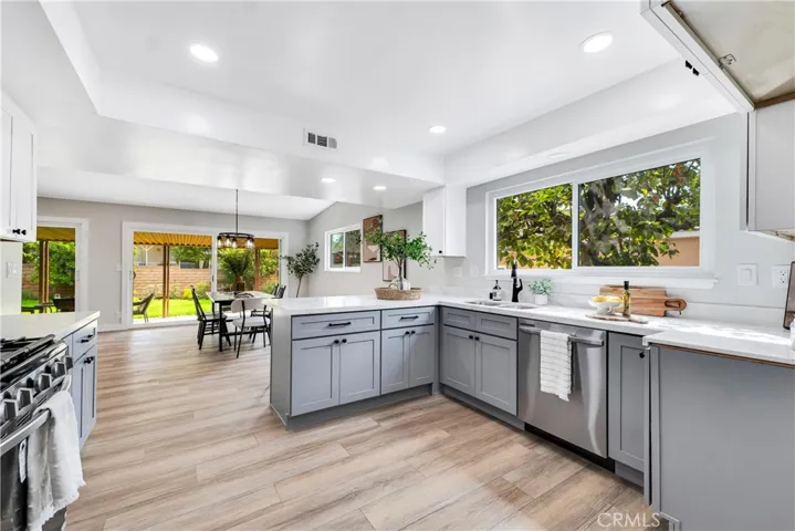 10928 Baird Avenue, Porter Ranch, California 91326