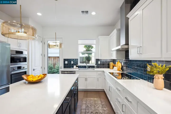 77 Riverbend Lane, Petaluma, California 94952