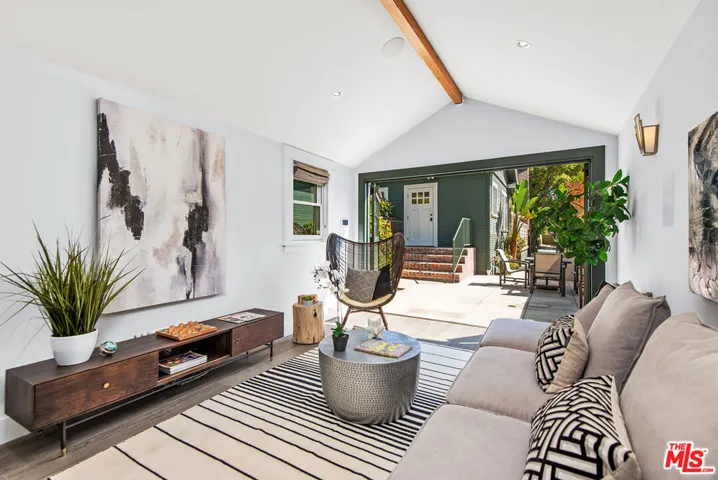 1315 N Genesee Avenue, Los Angeles, California 90046