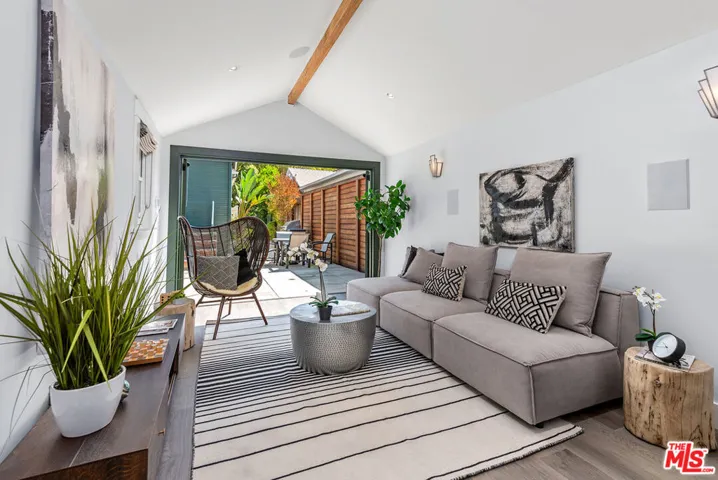 1315 N Genesee Avenue, Los Angeles, California 90046