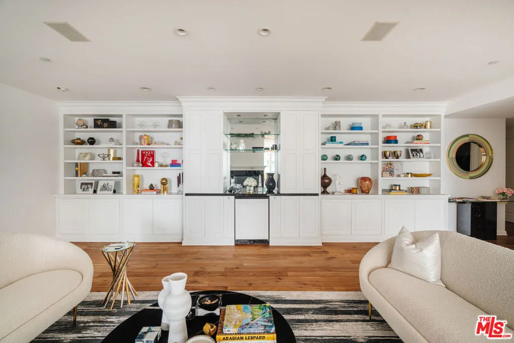 10375 Wilshire Boulevard 11h, Los Angeles, California 90024 home-pic-6