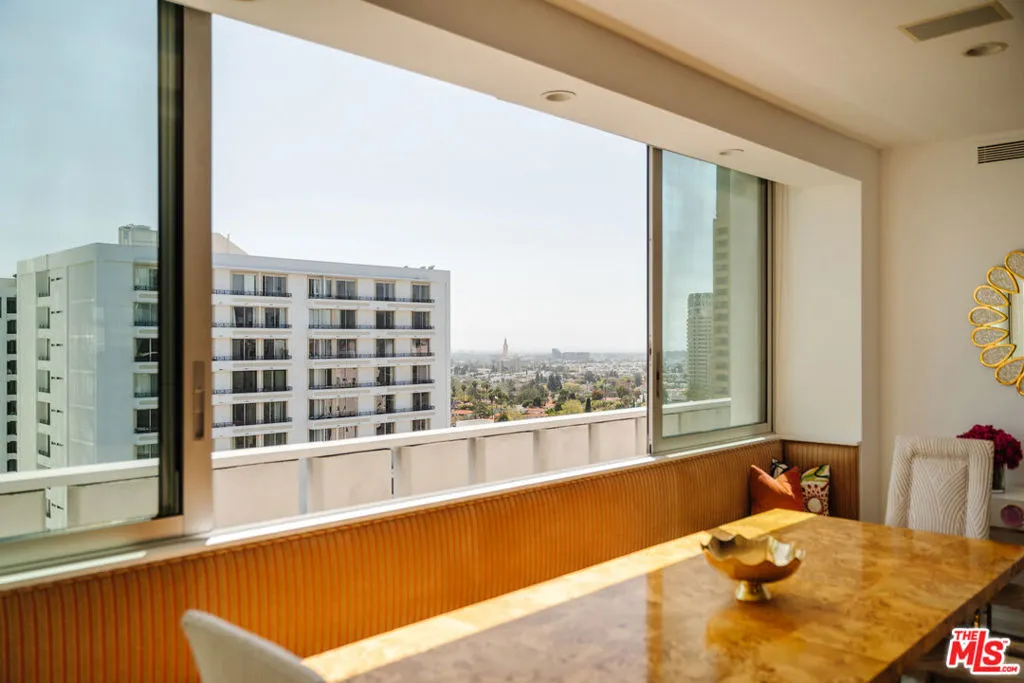10375 Wilshire Boulevard 11h, Los Angeles, California 90024 home-pic-11