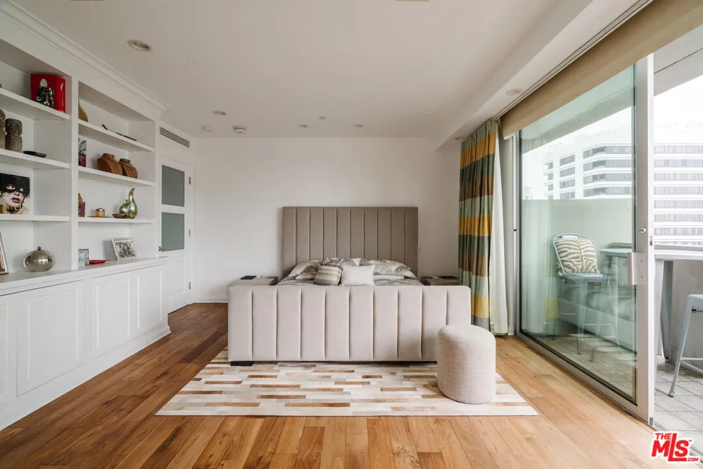10375 Wilshire Boulevard 11h, Los Angeles, California 90024 home-pic-18