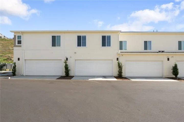 35127 Rangpur Lane, Fallbrook, California 92028