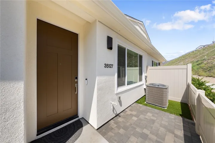 35127 Rangpur Lane, Fallbrook, California 92028