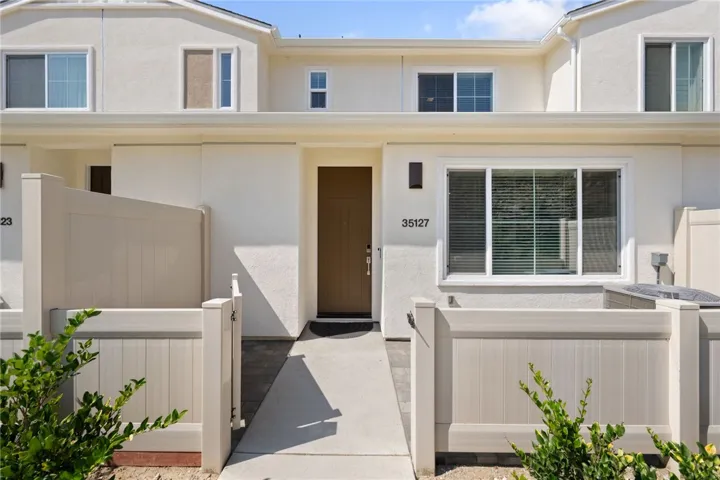35127 Rangpur Lane, Fallbrook, California 92028