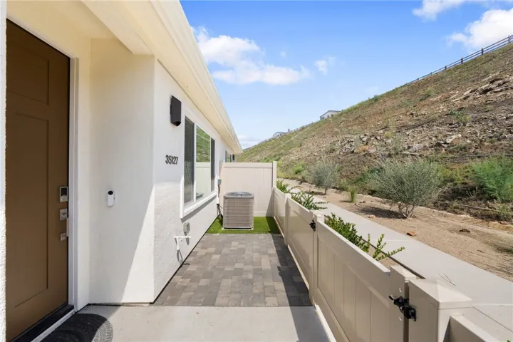 35127 Rangpur Lane, Fallbrook, California 92028