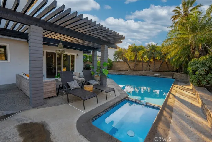 203 N Barryknoll Street, Anaheim Hills, California 92807