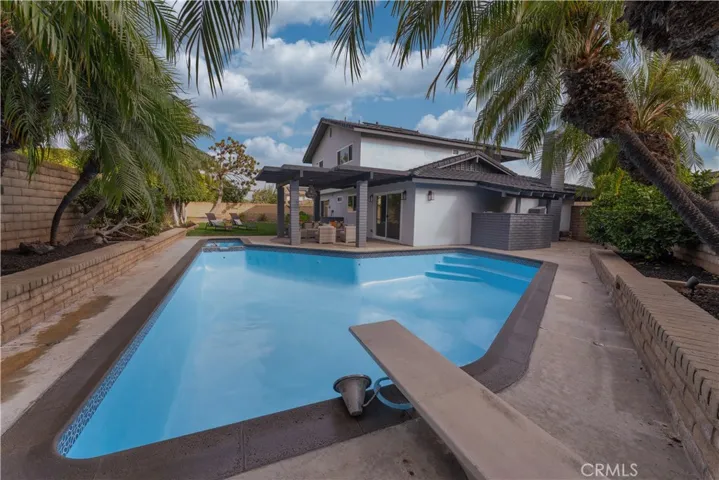 203 N Barryknoll Street, Anaheim Hills, California 92807