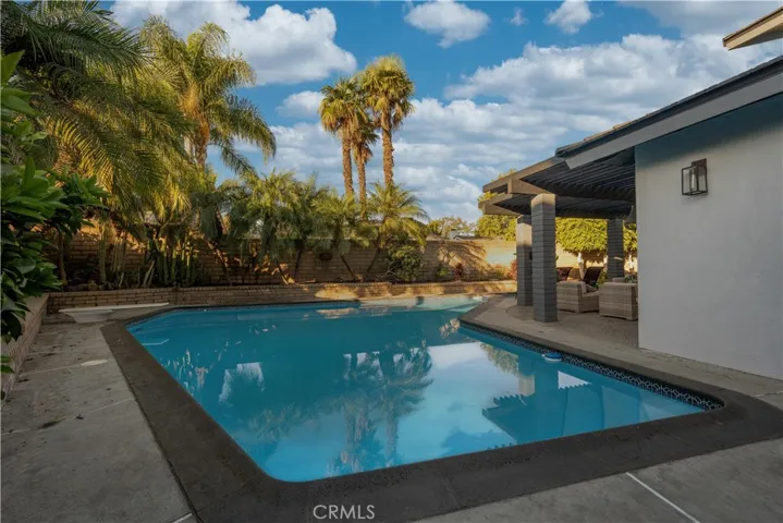 203 N Barryknoll Street, Anaheim Hills, California 92807
