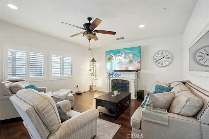 4426 Eagle Flight Way, Jurupa Valley, California 92509