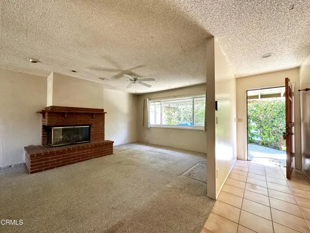 10563Hillview_Photo_LivingRoom