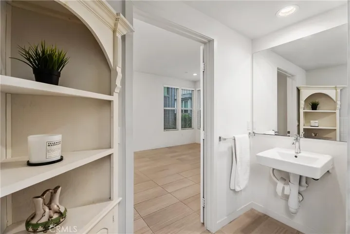 1004 Katama Bay Drive, Costa Mesa, California 92627