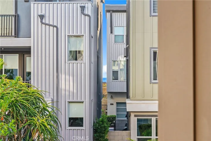 1004 Katama Bay Drive, Costa Mesa, California 92627