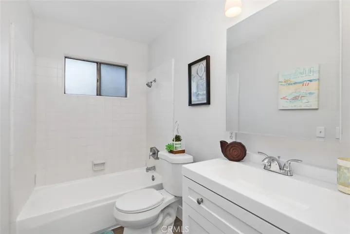 1731 Normandy Place D, Santa Ana, California 92705