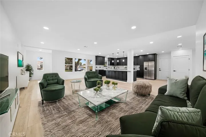GREAT ROOM / KITCHEN ENHANCED