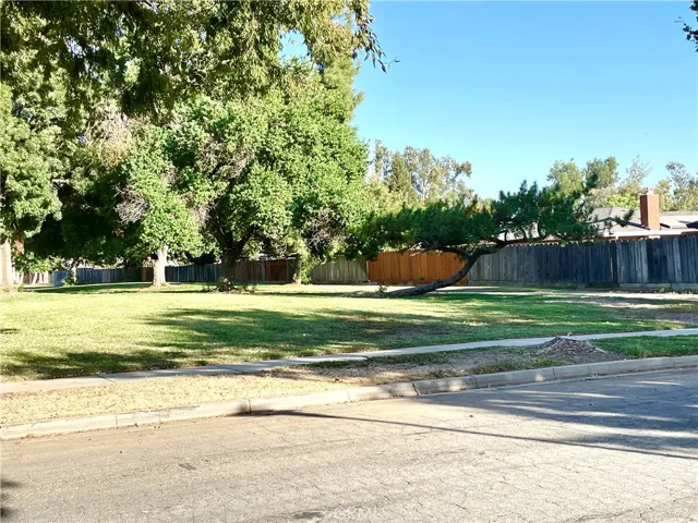671 San Diego Court, Merced, California 95348